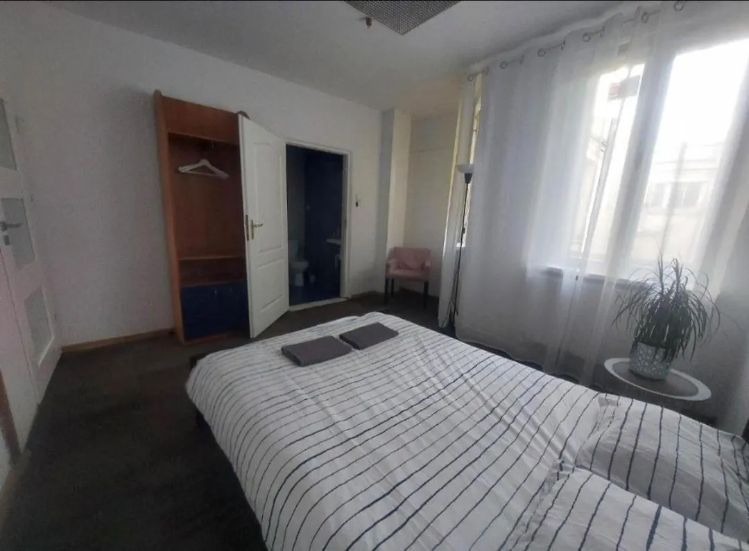 Centrum Artlwowska Warsaw Guest house